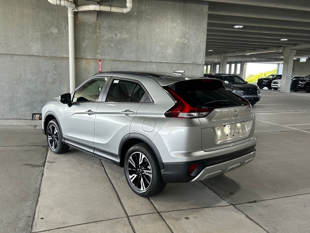 2024 Mitsubishi Eclipse Cross SE photo 5