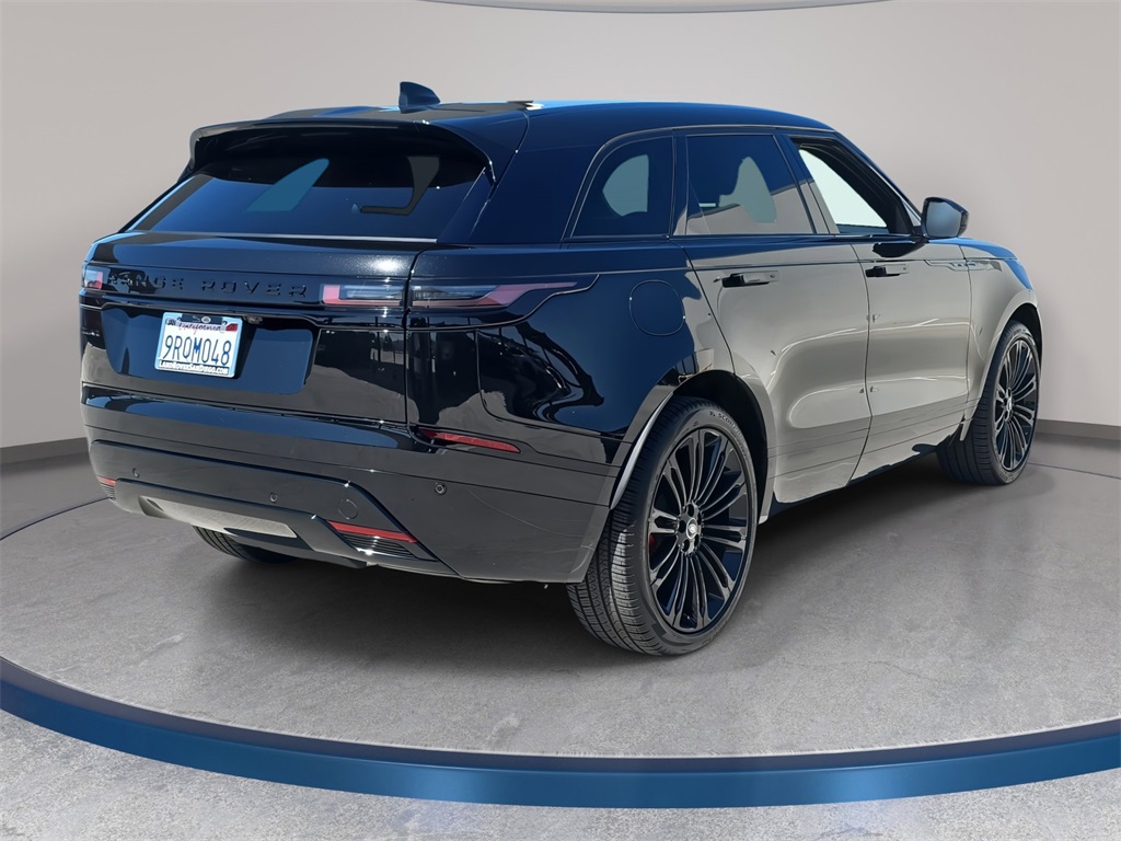 2025 Land Rover Range Rover Velar SE photo 2