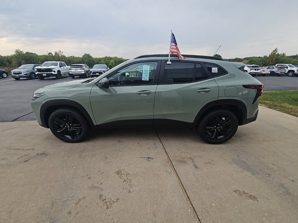 2026 Chevrolet Trax ACTIV photo 2