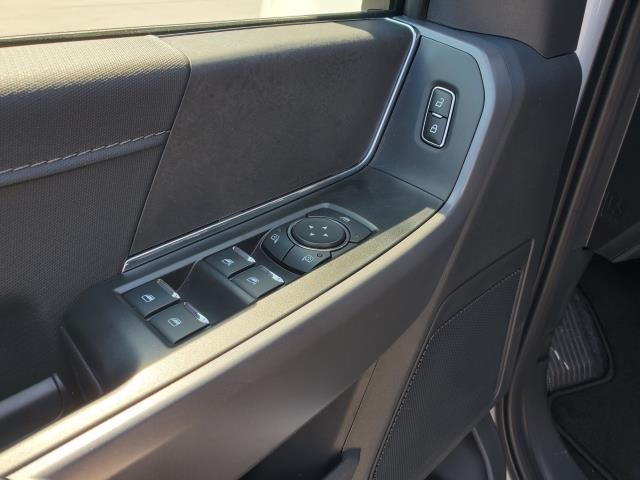 2025 Ford F-150 XLT photo 11