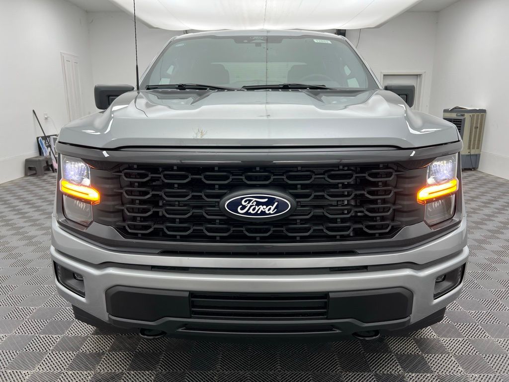 2025 Ford F-150 STX photo 8