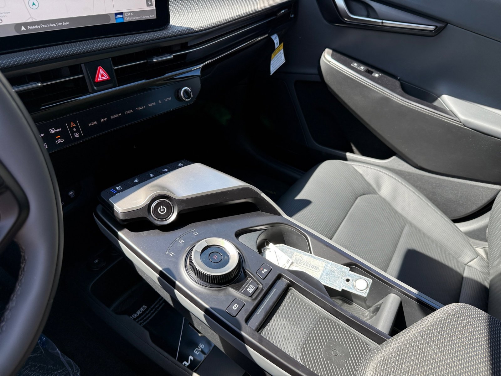 2025 Kia EV6 Wind photo 13