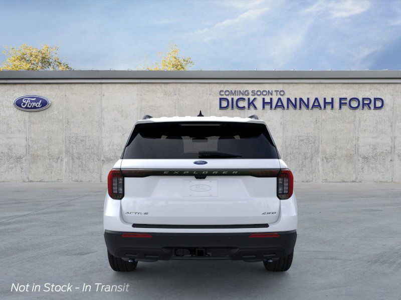 2025 Ford Explorer photo 3
