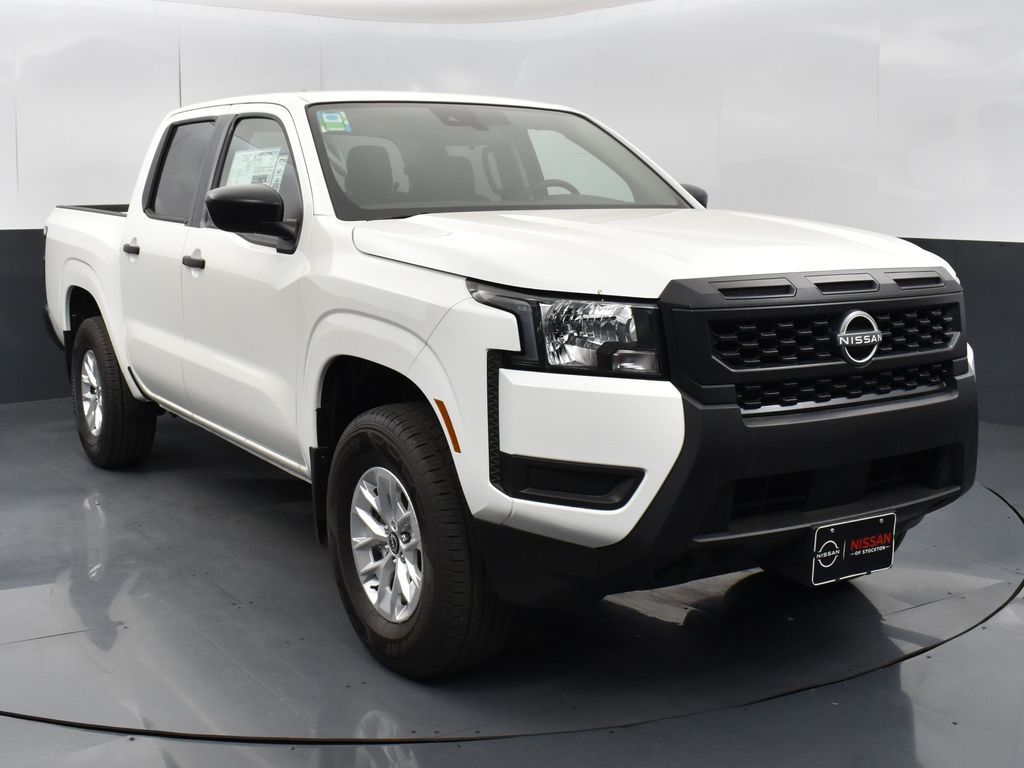 2025 Nissan Frontier S's photo
