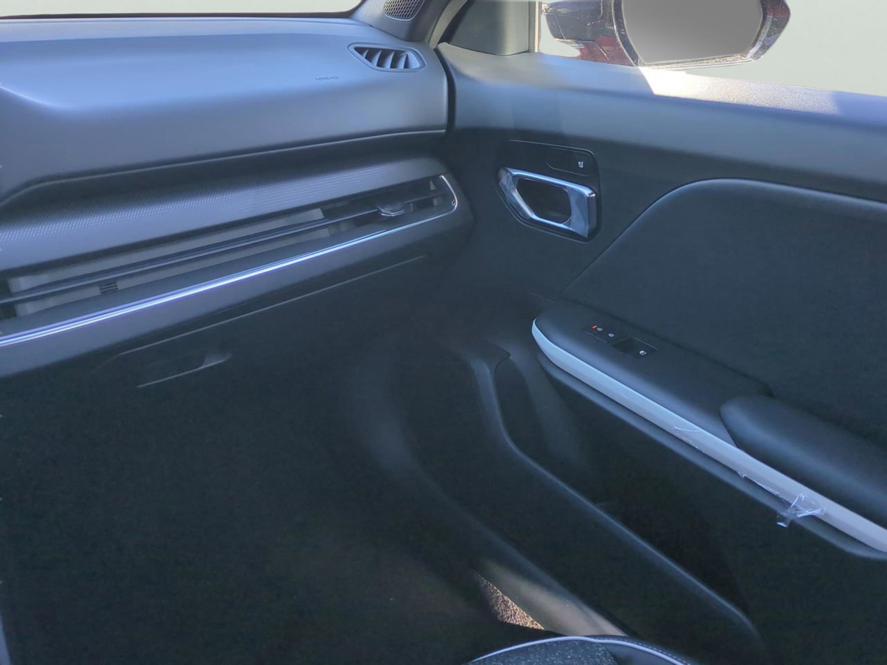 2025 Kia K4 GT-Line photo 13