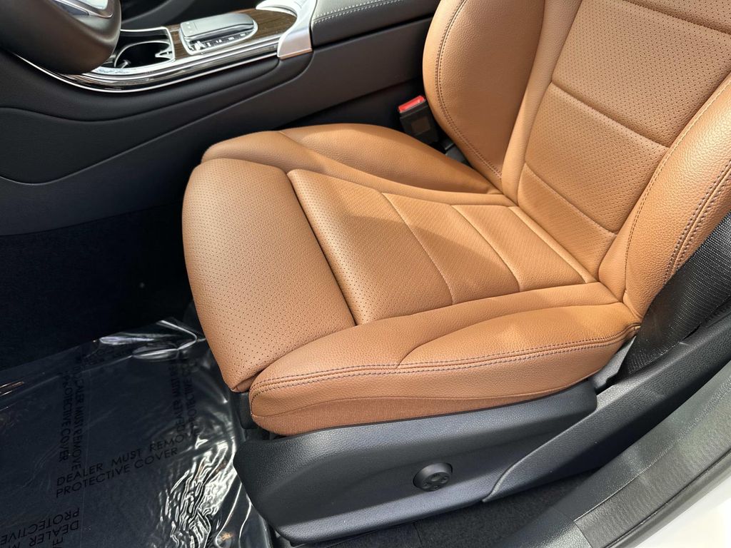 2022 Mercedes Benz GLC 300 Coupe photo 33