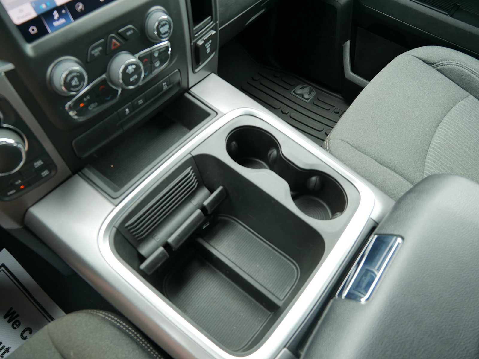 2022 Ram 1500 Classic Warlock photo 27