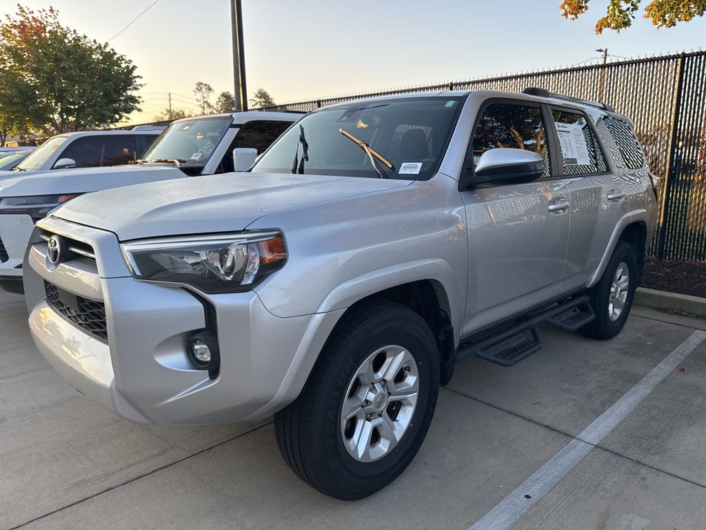 2021 Toyota 4Runner SR5 4WD photo 3