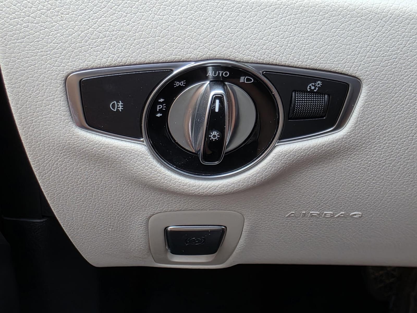 2020 Mercedes Benz E 450 4MATIC photo 25
