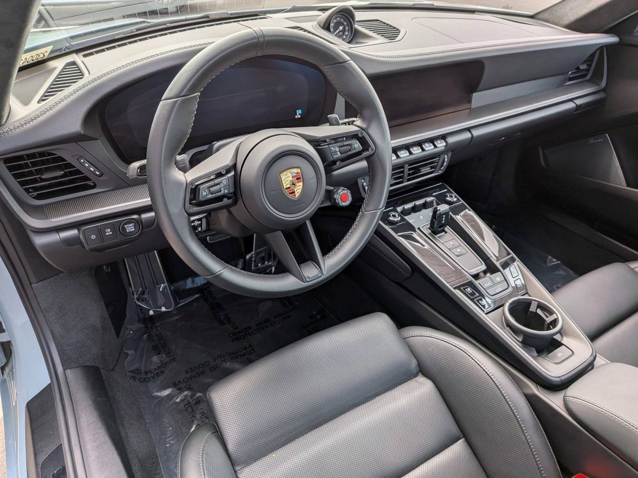 2025 Porsche 911 4 GTS photo 4