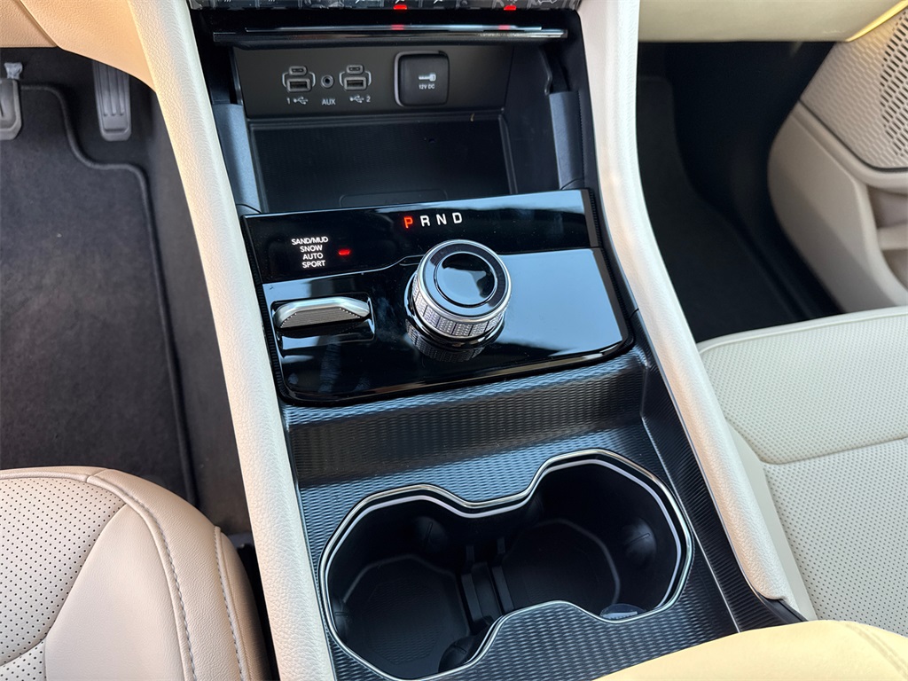 2025 Jeep Grand Cherokee Limited photo 26
