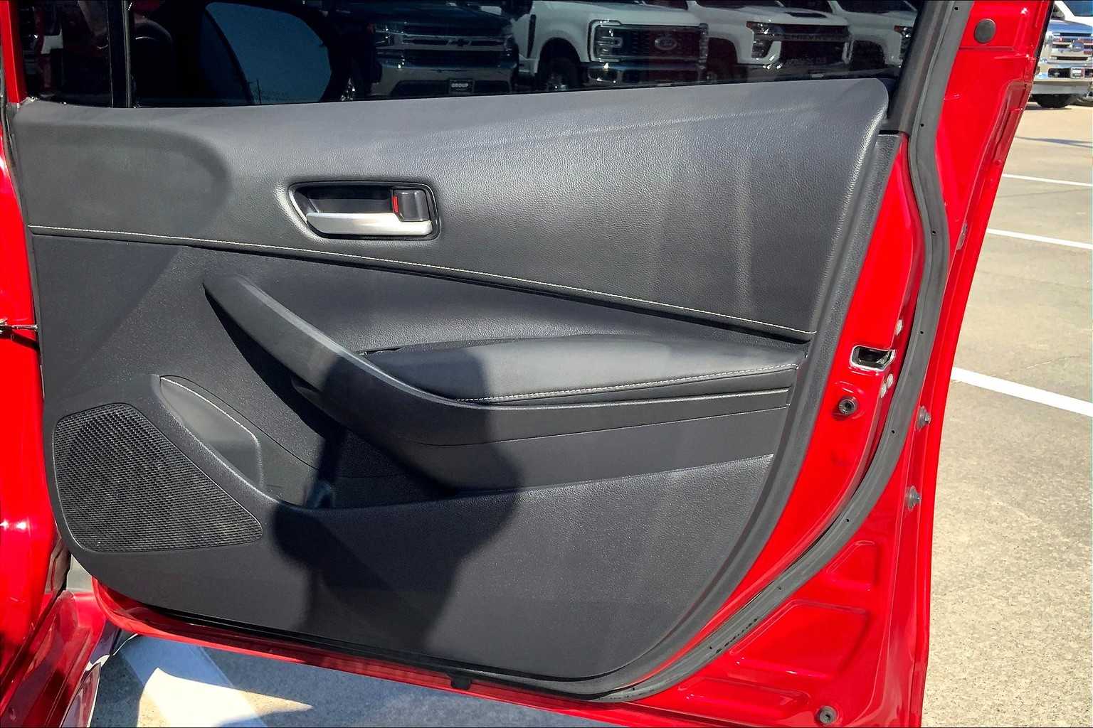 2023 Toyota Corolla SE photo 21