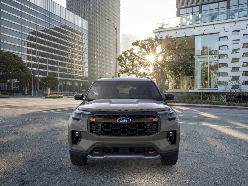 2026 Ford Explorer photo 4