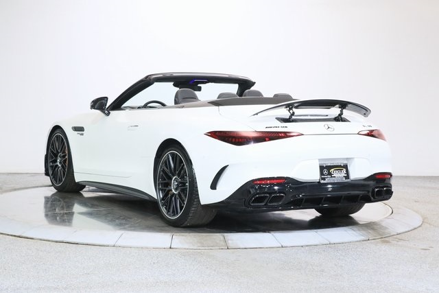 2022 Mercedes Benz SL 63 photo 4