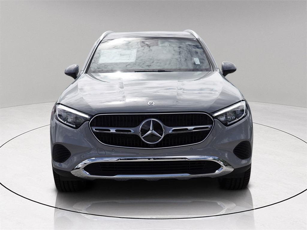 2026 Mercedes Benz GLC 300 photo 2