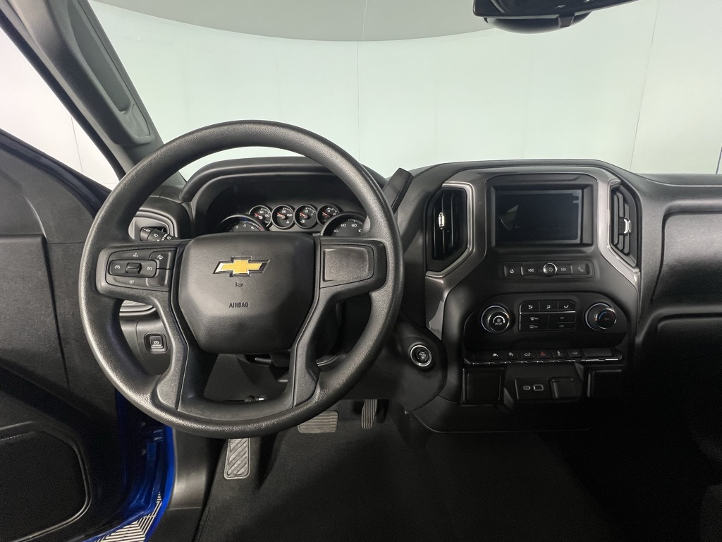 2022 Chevrolet Silverado 1500 Custom photo 16