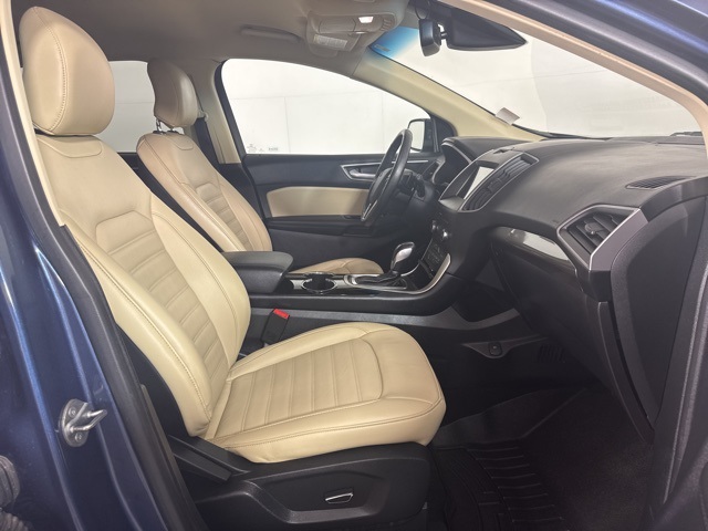 2018 Ford Edge SEL photo 3