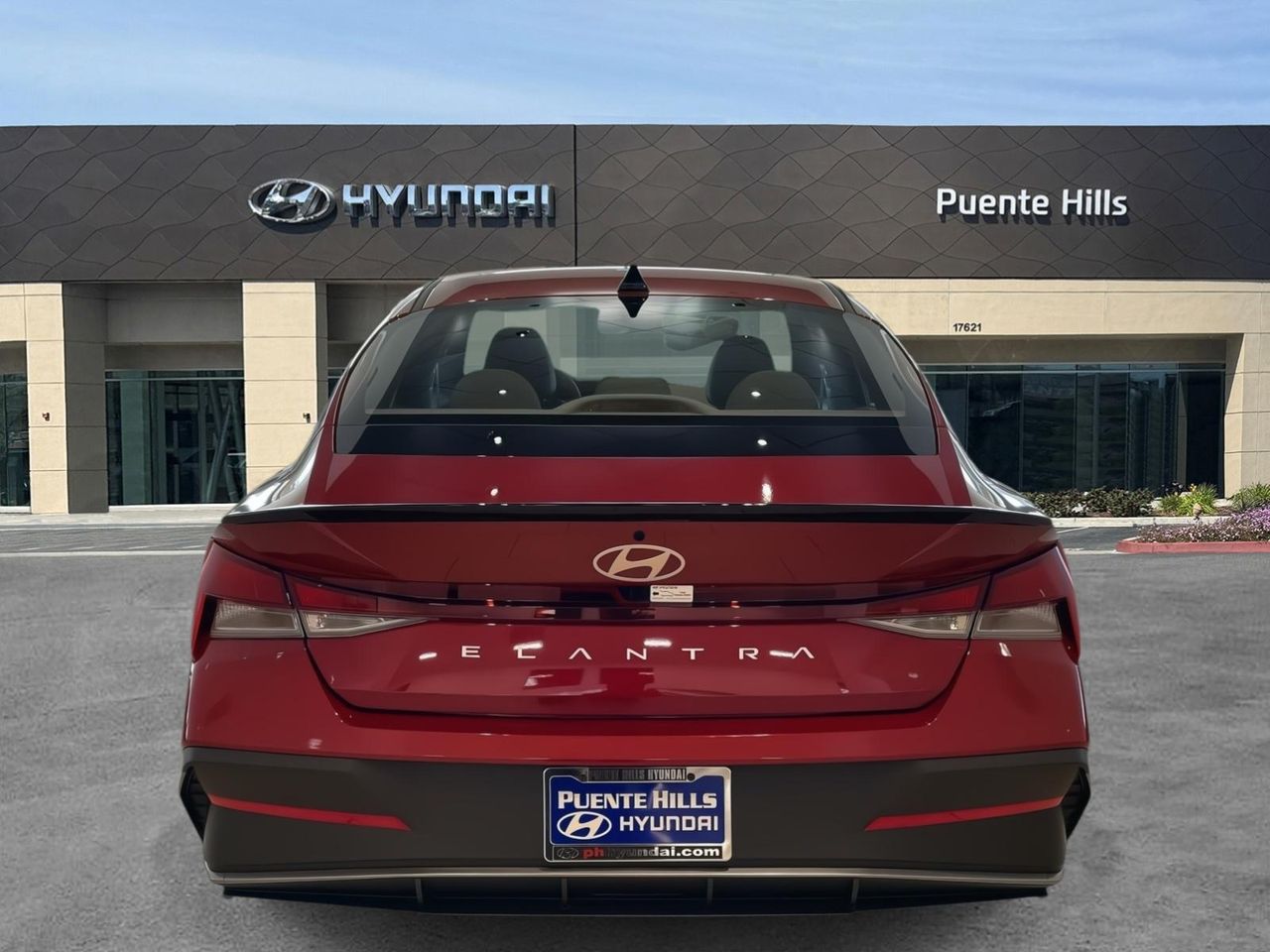 2025 Hyundai Elantra SEL Sport photo 4