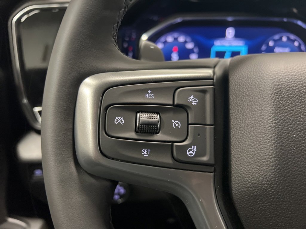 2025 Chevrolet Silverado RST photo 14