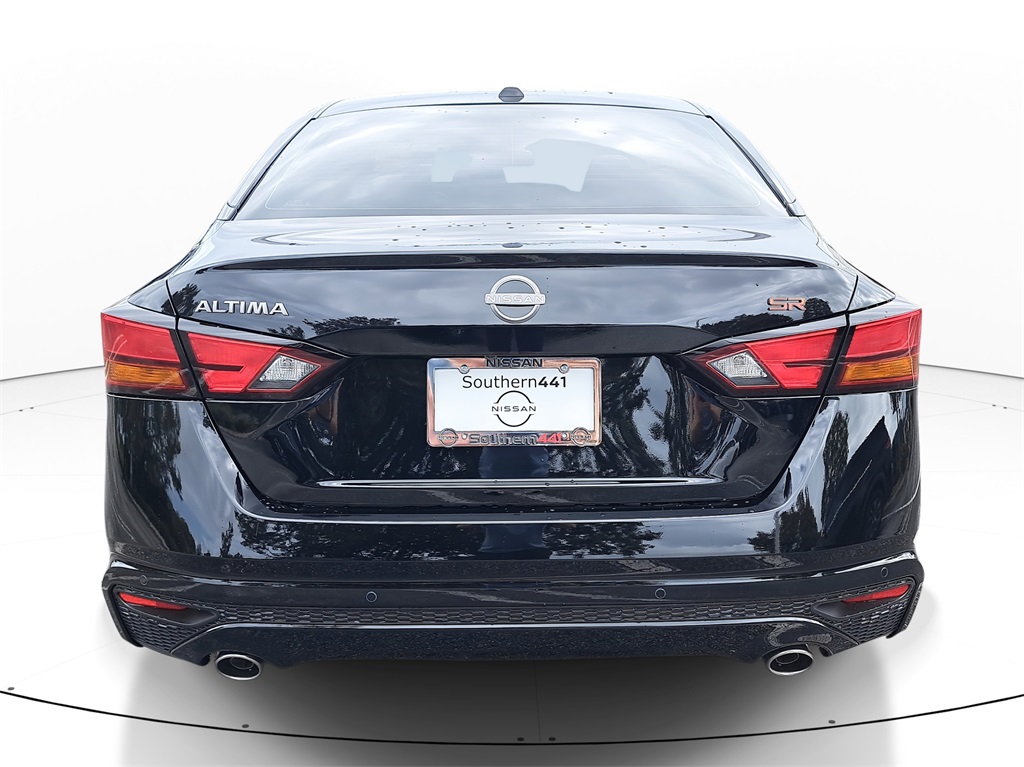 2025 Nissan Altima 2.5 SR photo 6