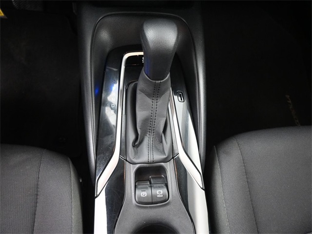 2022 Toyota Corolla LE photo 2