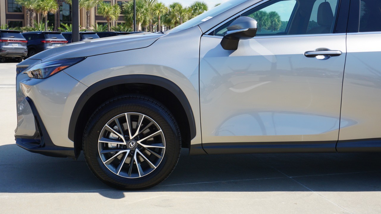 2025 Lexus NX Premium photo 10