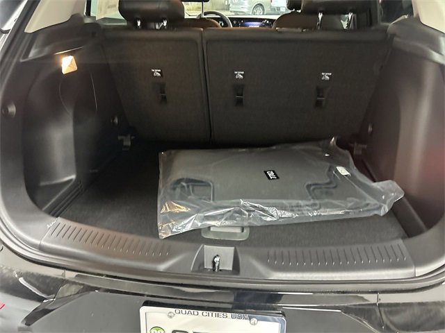 2025 Buick Encore GX Sport Touring photo 17