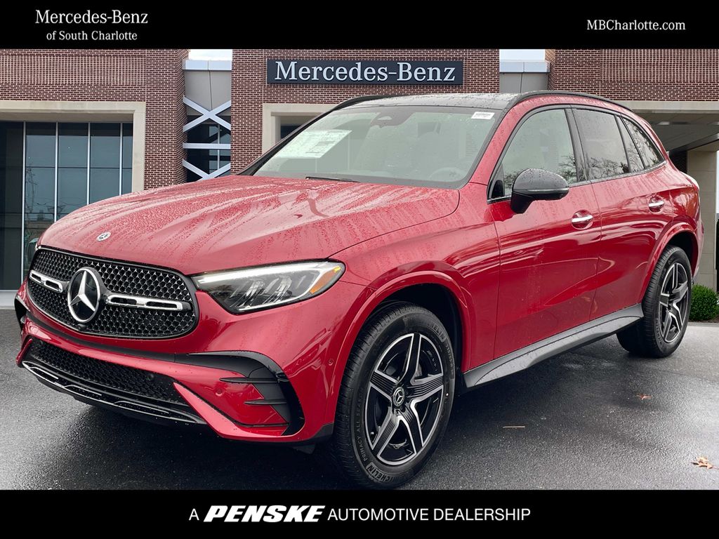 2025 Mercedes-Benz GLC Base's photo