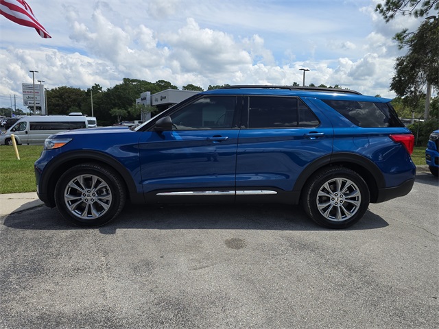 2022 Ford Explorer XLT photo 3