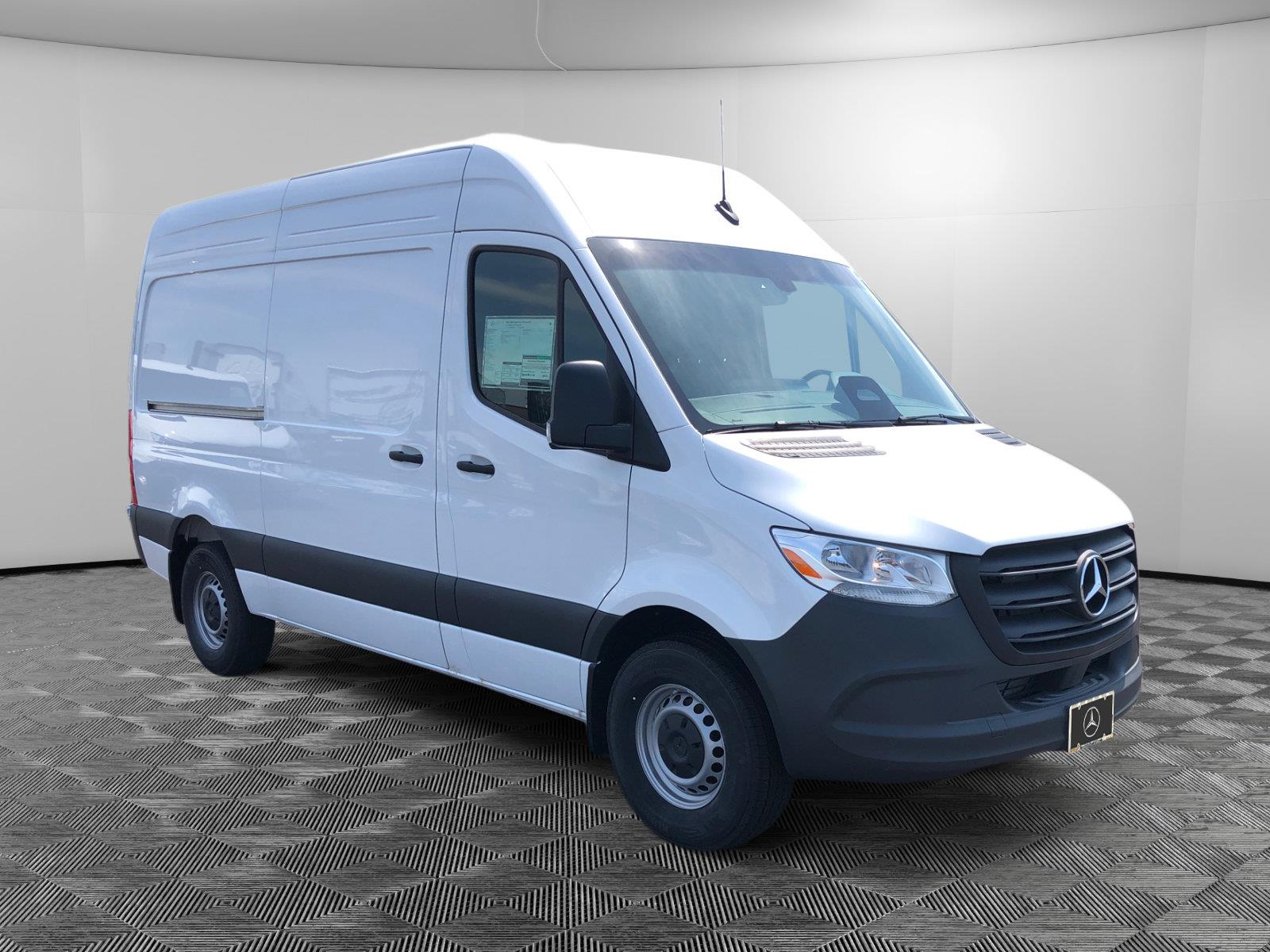 2025 Mercedes-Benz Sprinter Cargo Van Base's photo