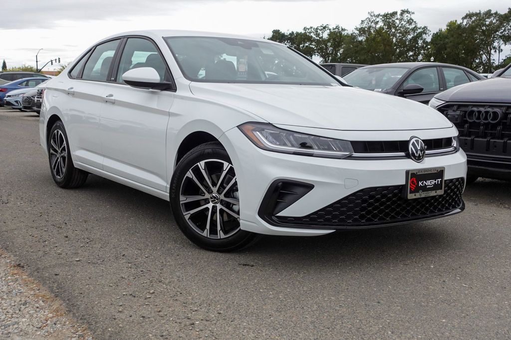 2026 Volkswagen Jetta 1.5T Sport photo 3
