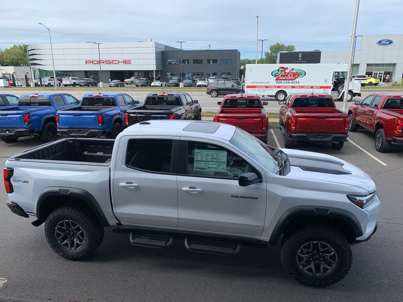 2026 Chevrolet Colorado ZR2 photo 4