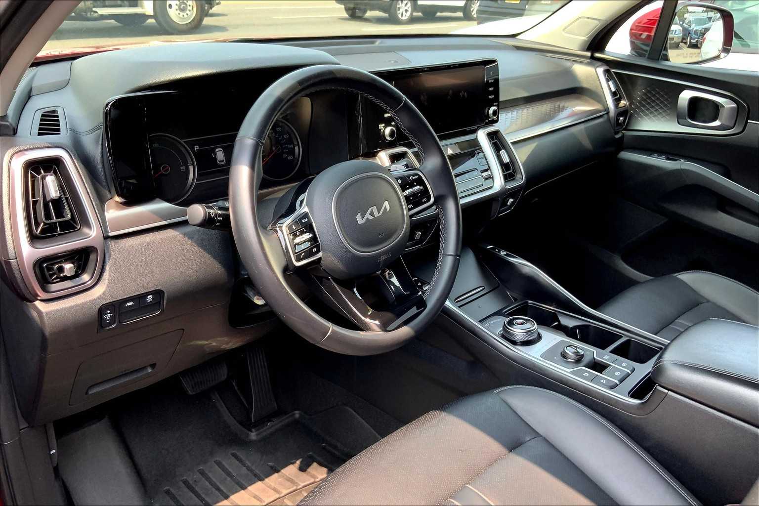 2022 Kia Sorento Hybrid S photo 15