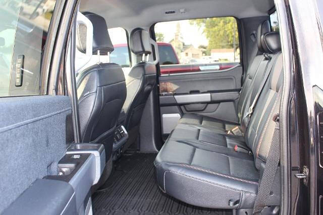 2023 Ford F-150 Lariat photo 11