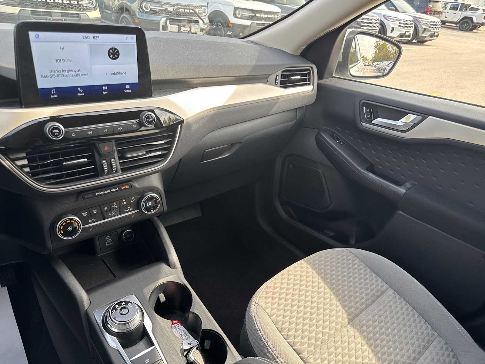 2020 Ford Escape SE photo 21