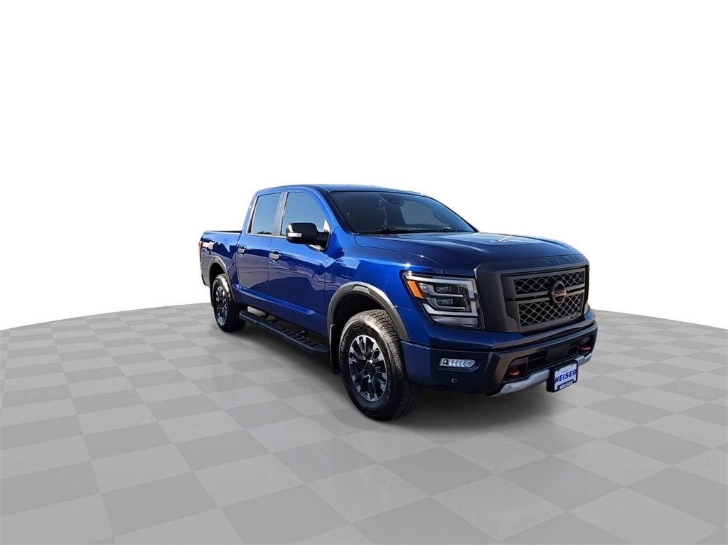 2023 Nissan Titan PRO-4X photo 2