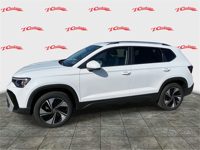 2025 Volkswagen Taos SE photo 6