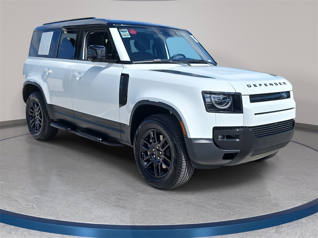 2026 Land Rover Defender 110 S photo 3