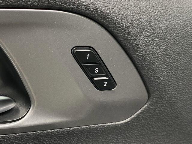 2025 Chrysler Pacifica photo 28