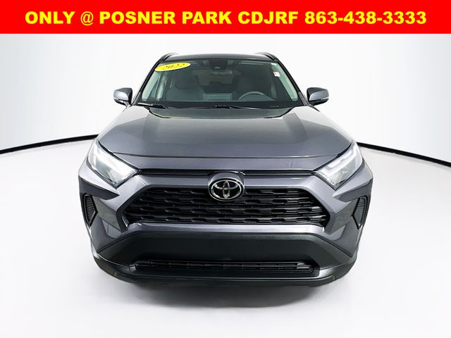 2022 Toyota RAV4 XLE photo 2