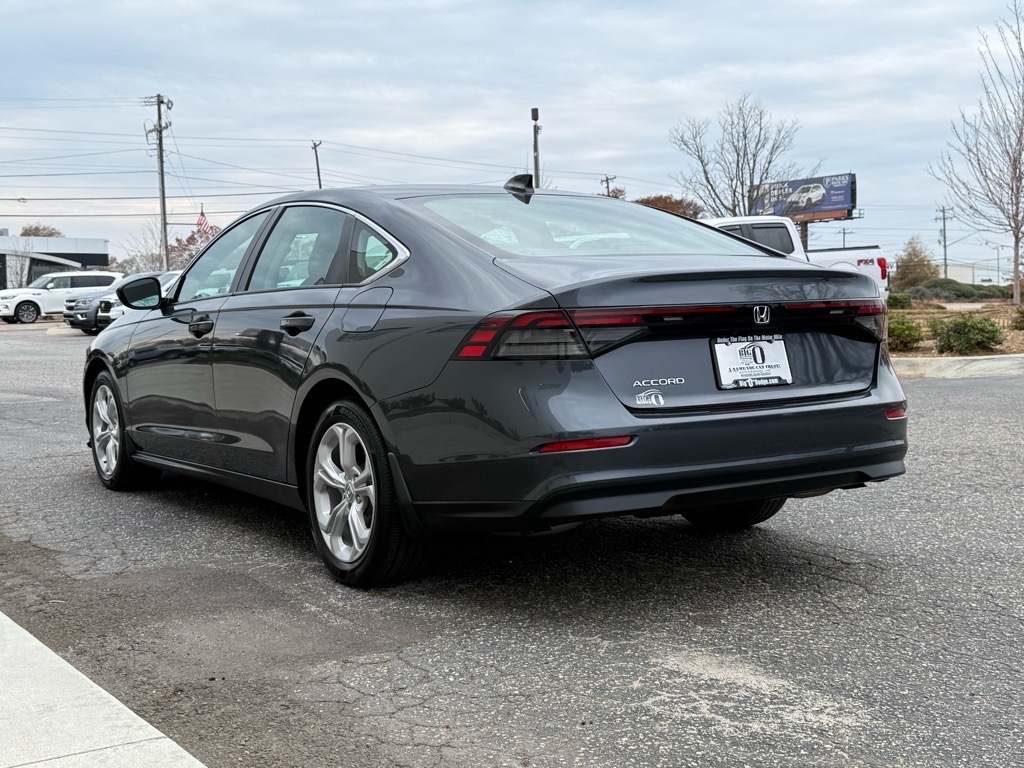 2024 Honda Accord LX photo 4