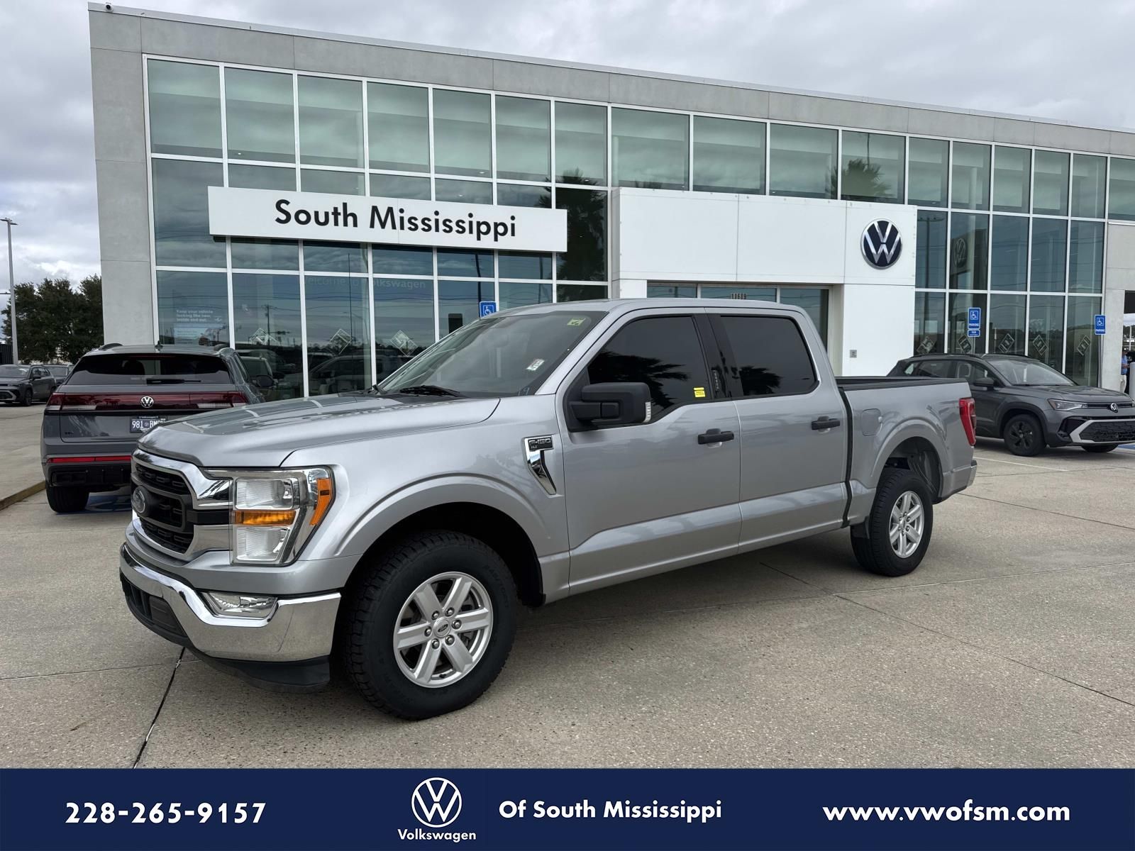 2021 Ford F-150 XLT's photo