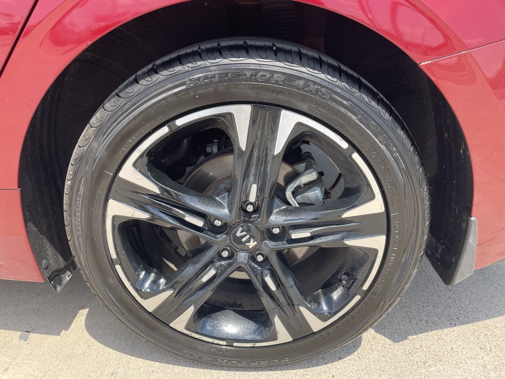 2021 Kia K5 GT-Line photo 16