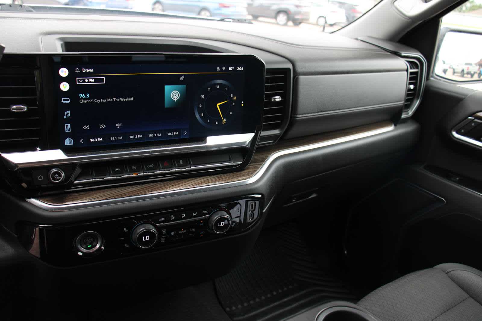2022 Chevrolet Silverado 1500 LT photo 22