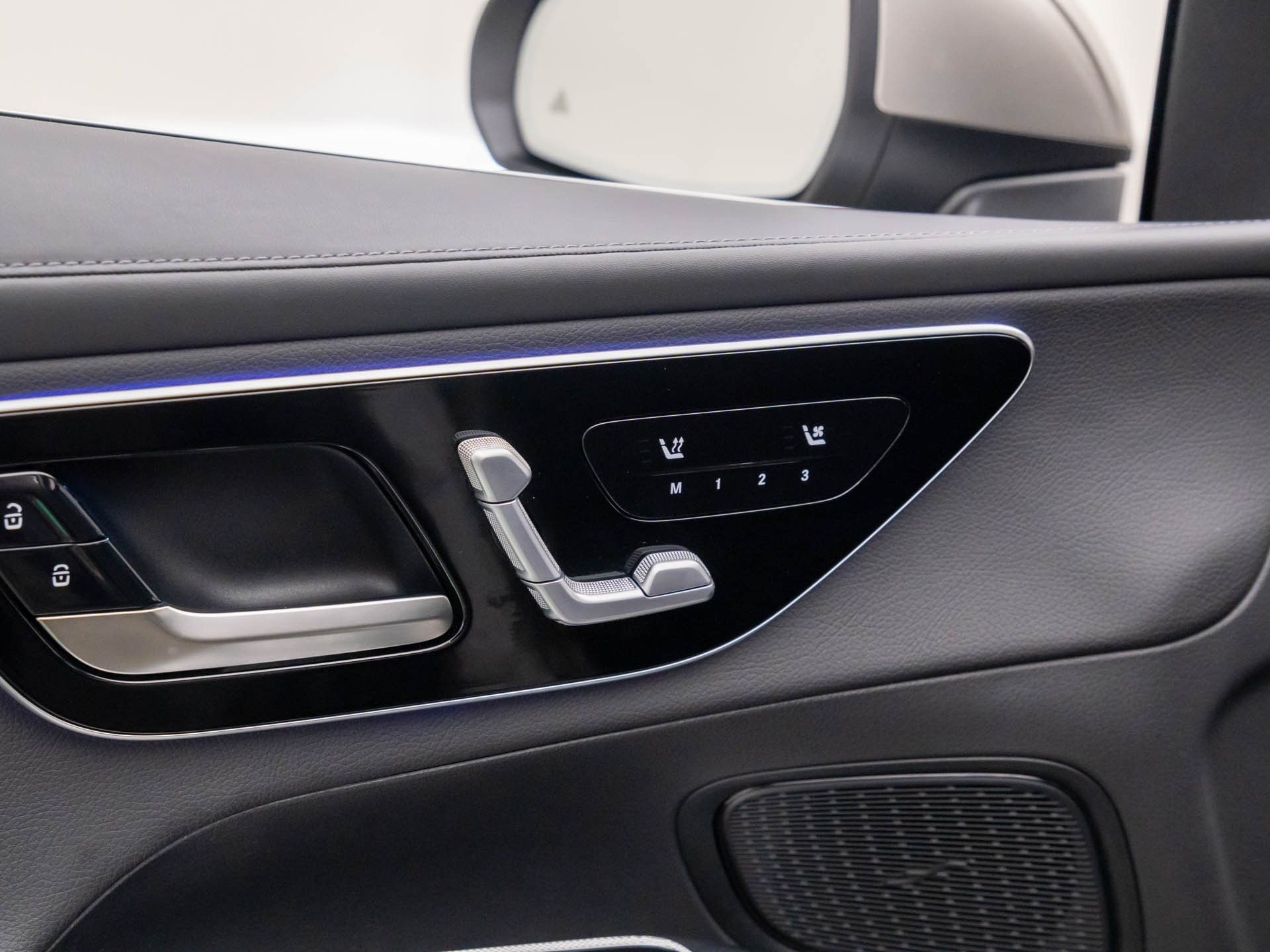 2023 Mercedes Benz GLC 300 4MATIC photo 14