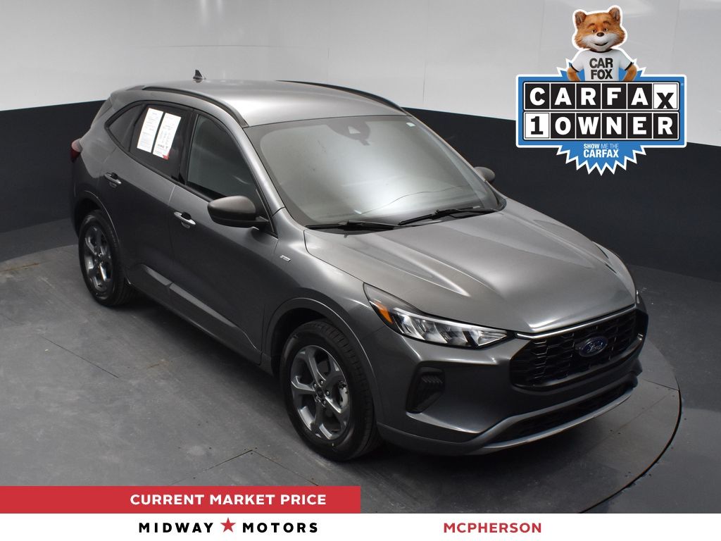 2023 Ford Escape ST-Line's photo