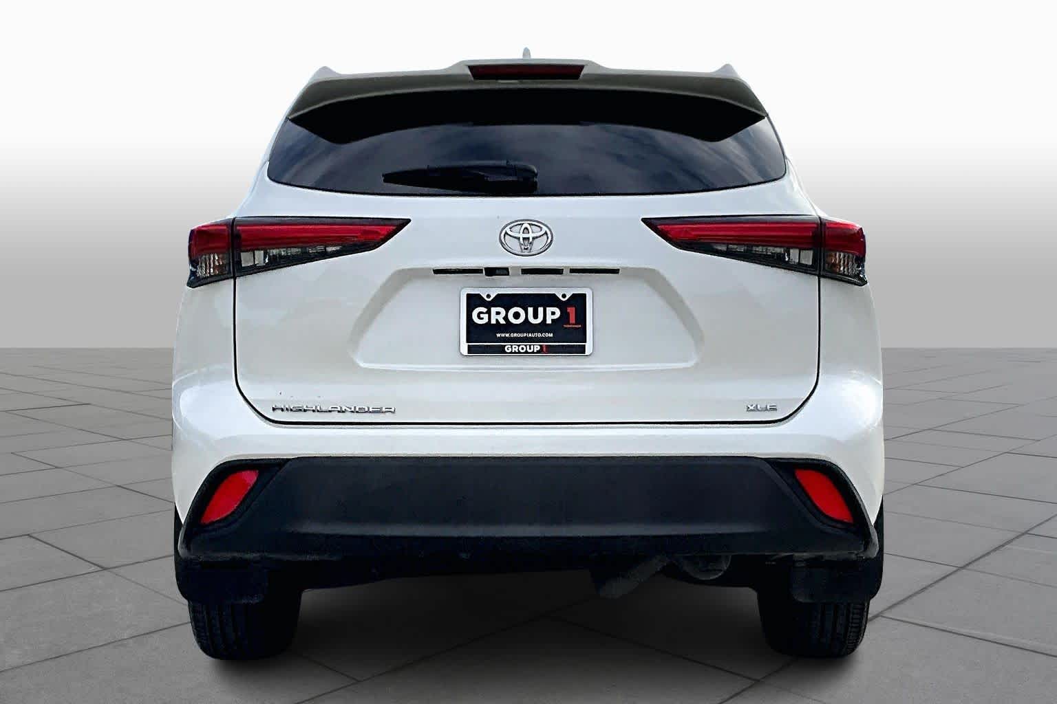 2020 Toyota Highlander XLE photo 4