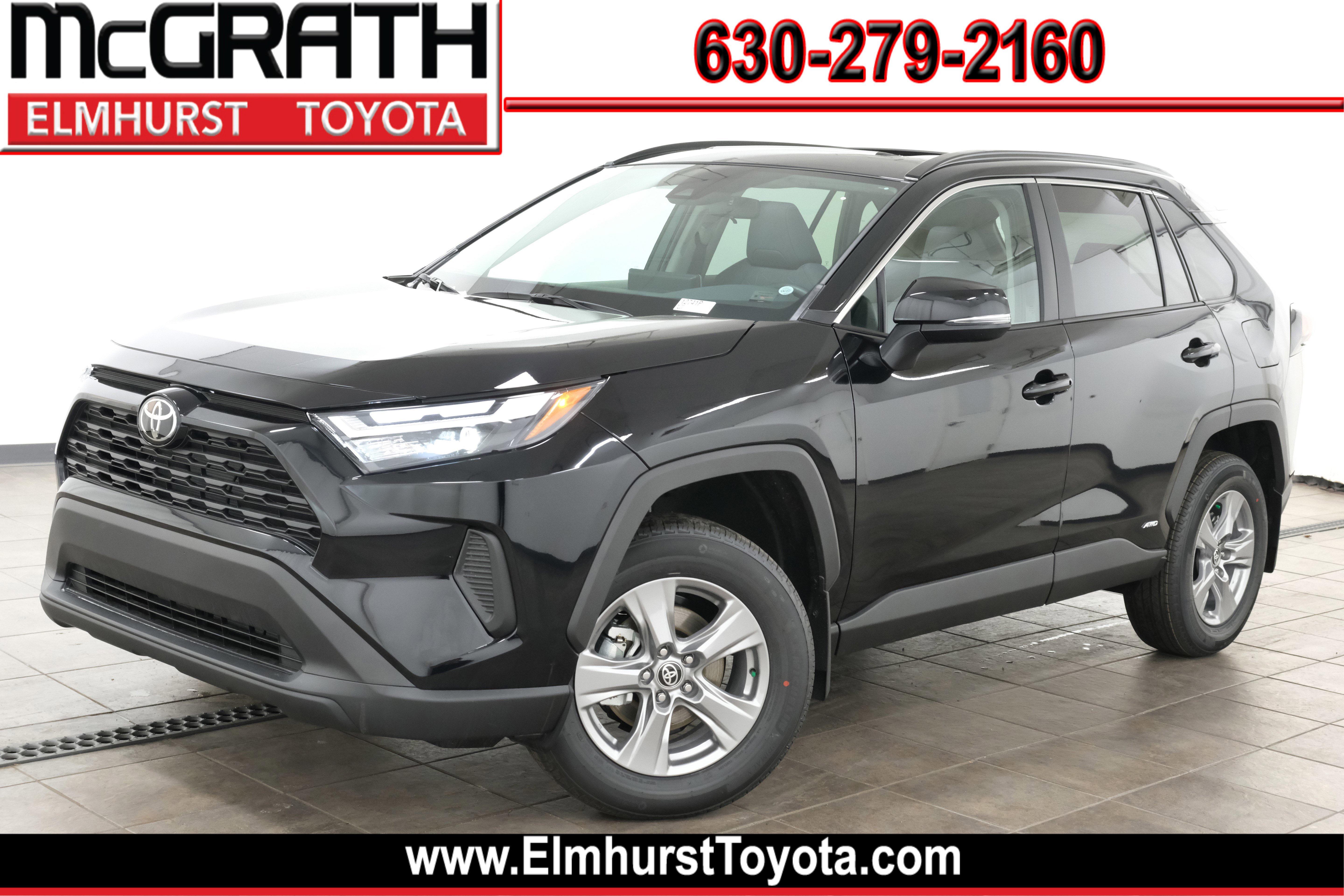 2025 Toyota RAV4 XLE's photo