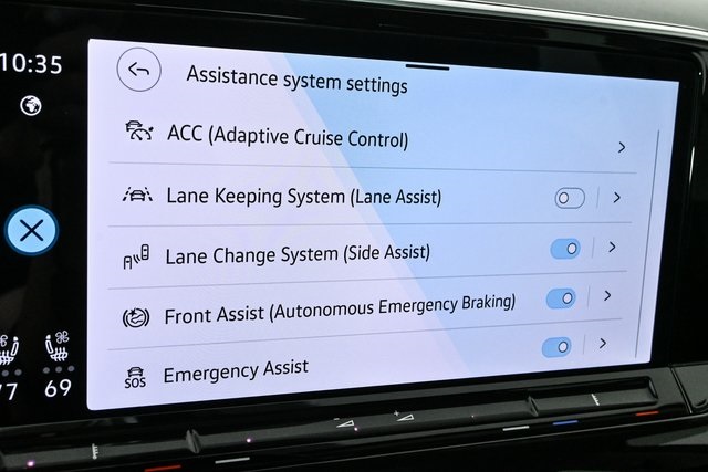 2026 Volkswagen Atlas SE Technology photo 12