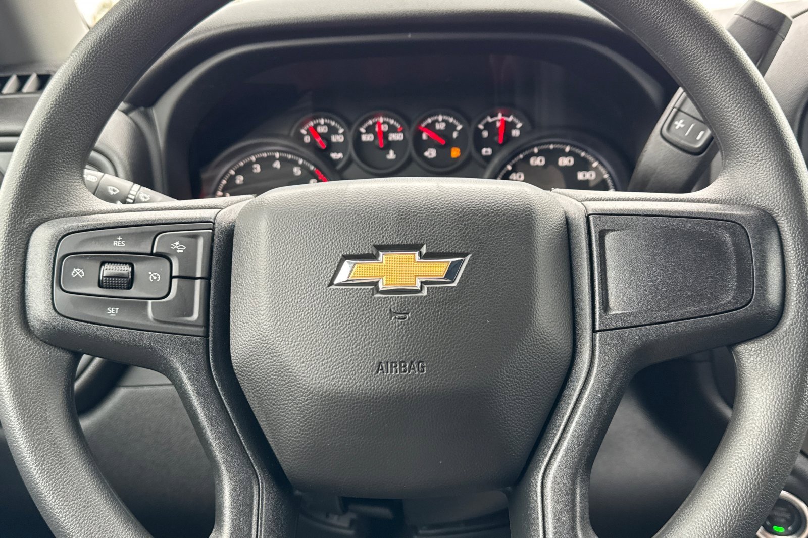 2025 Chevrolet Silverado 1500 Custom photo 22